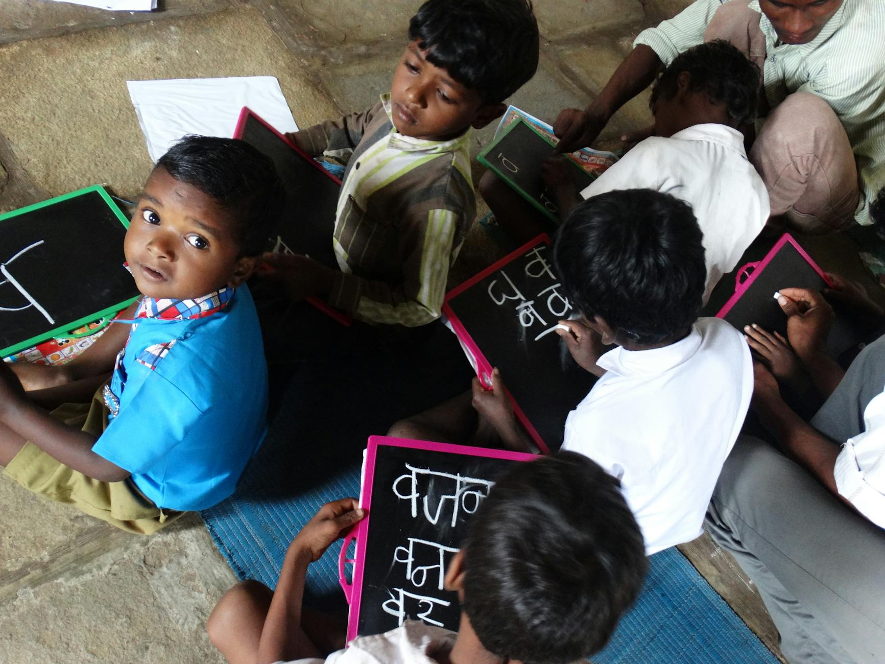 CBSE Enforces Three-Language Policy for Class IX from 2026