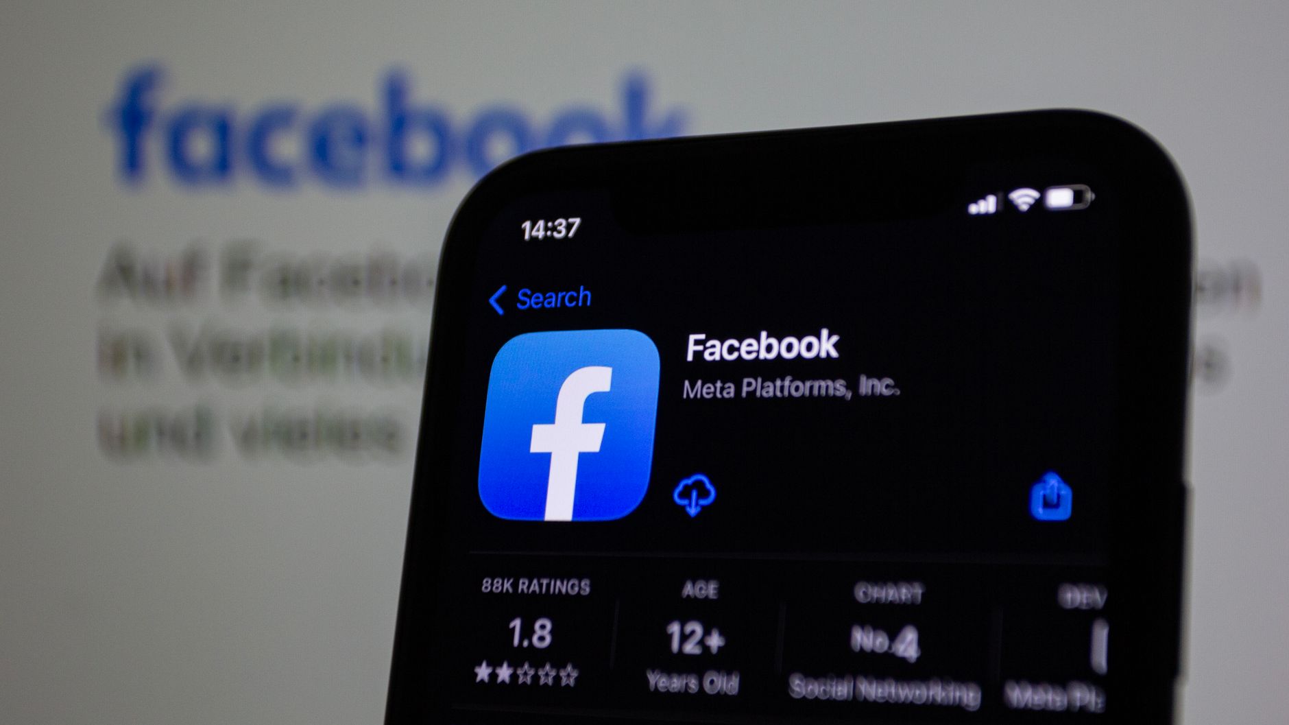 Zuckerberg's Cloud Ambitions: A New Front Against Amazon