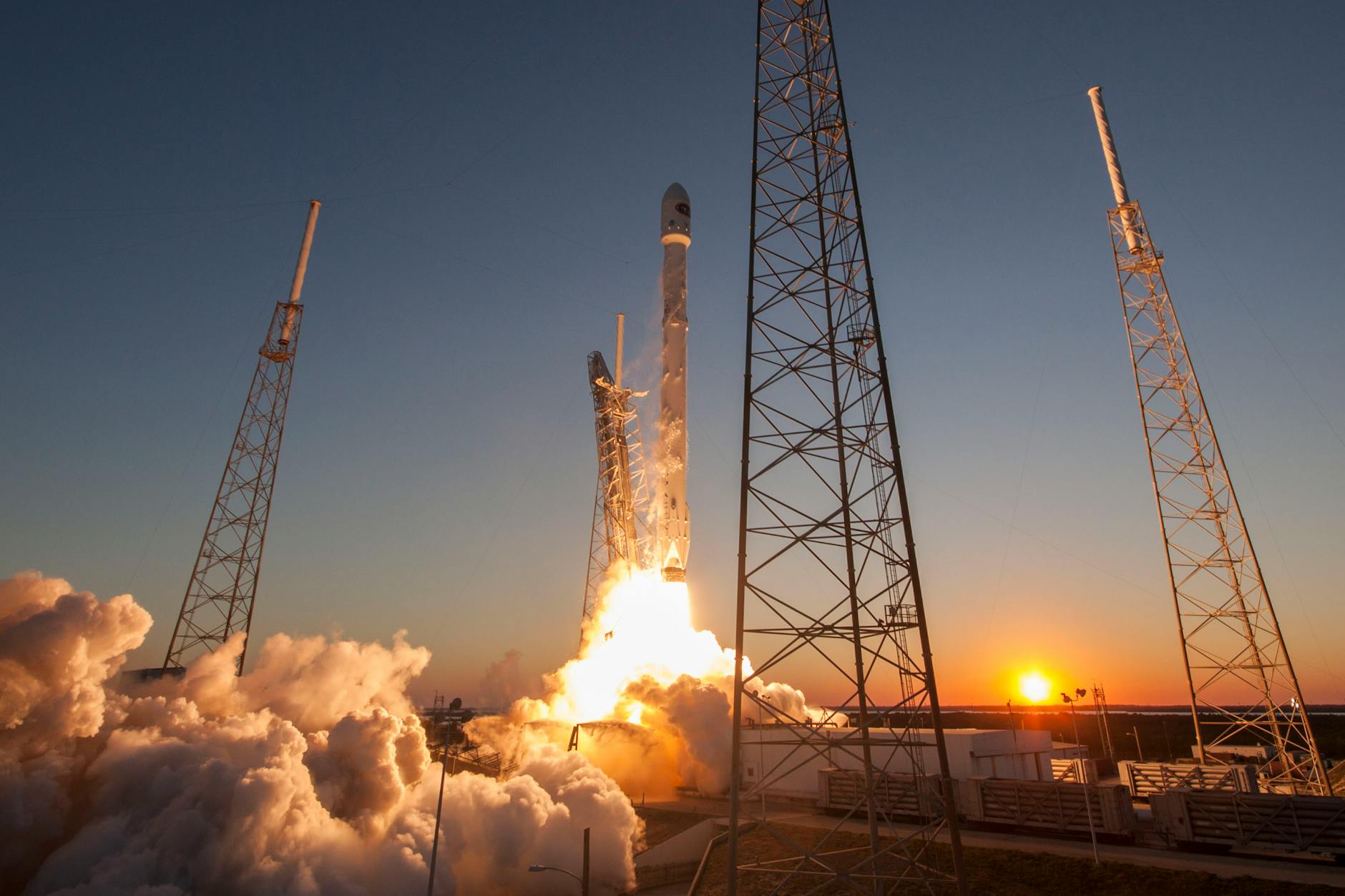 SpaceX's 34th Resupply Mission Launches Science to the Stars