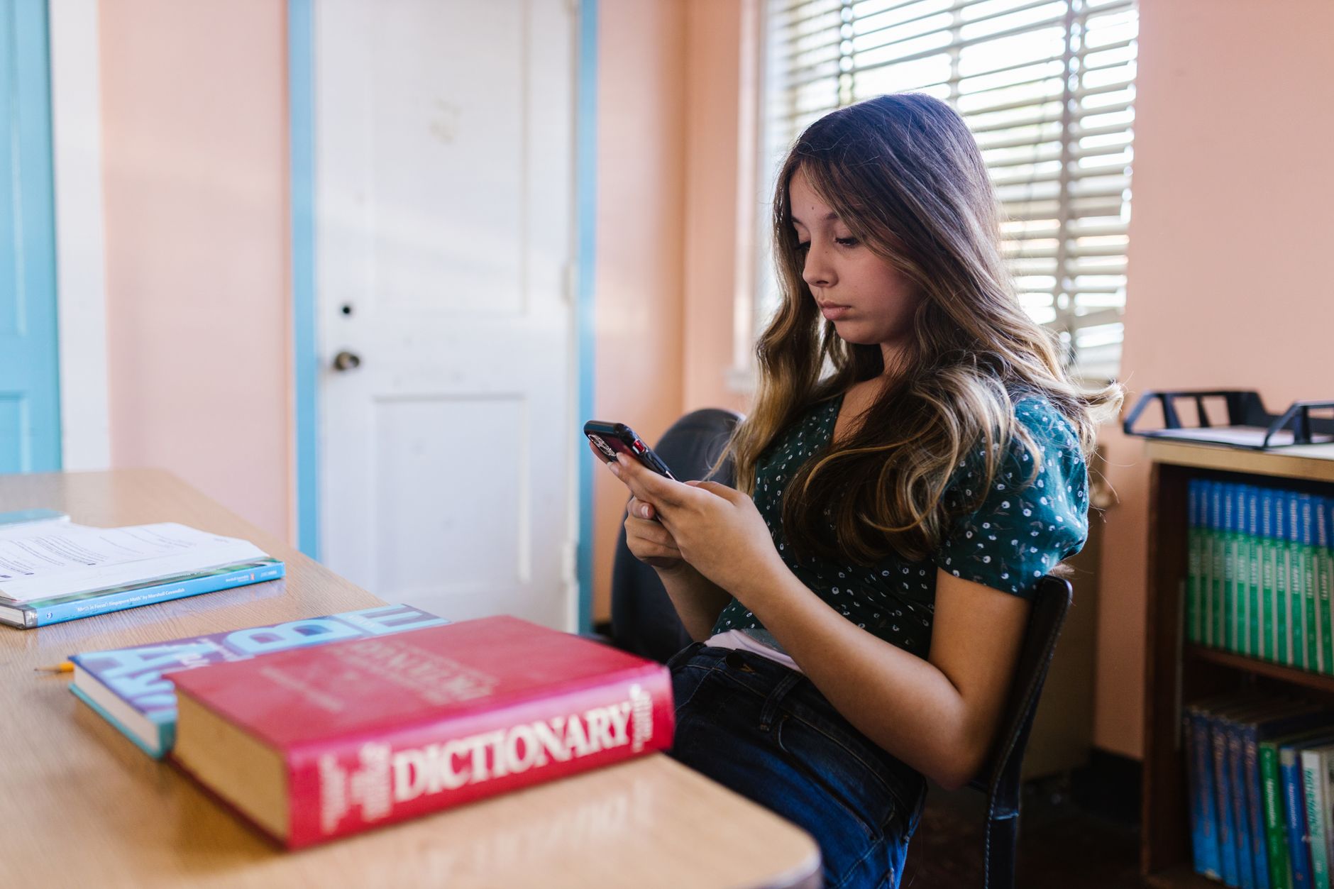 US Parents Voice Unease Over AI's Growing Role in Classrooms