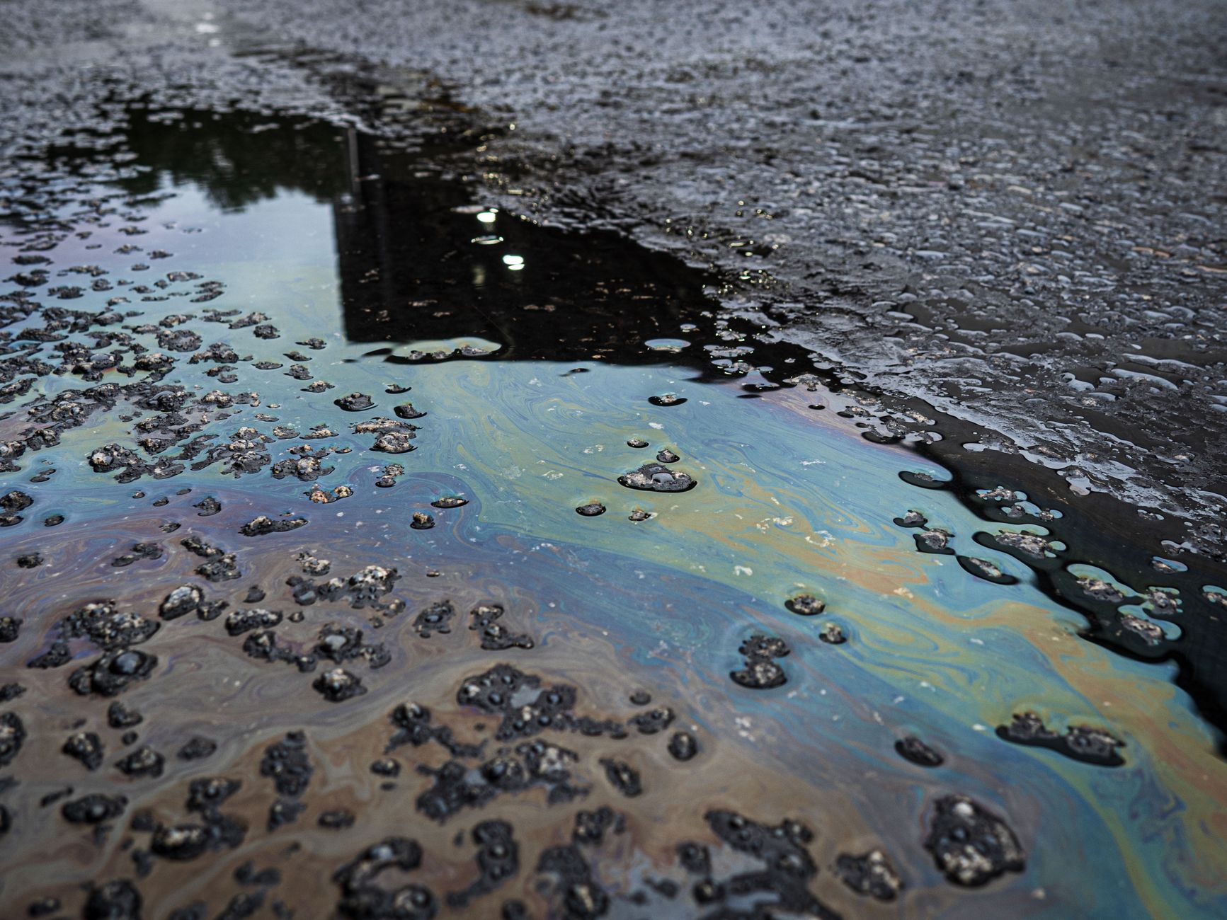 Iran's Environmental Crisis Deepens Economic Woes