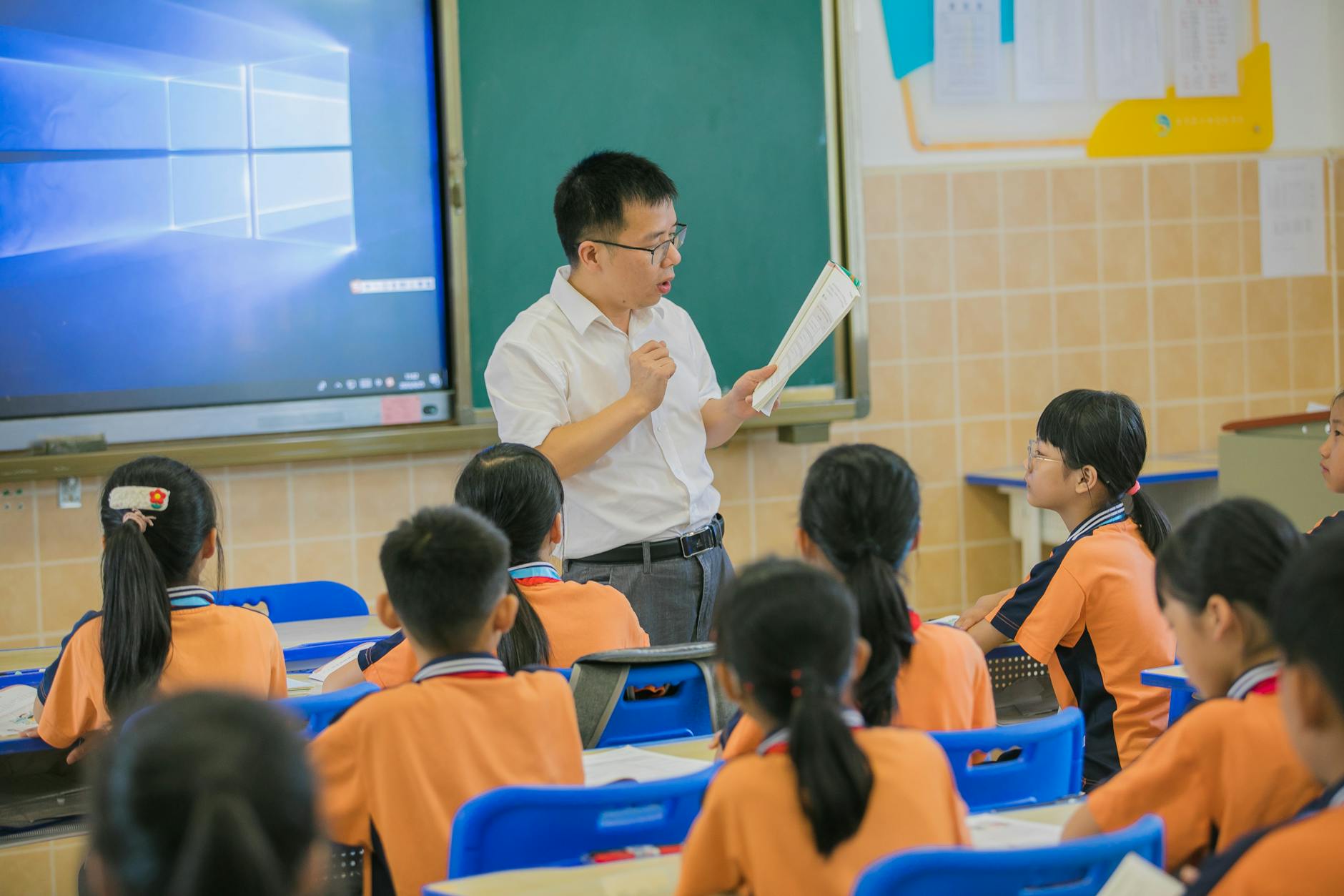 OpenAI Pioneers AI Education in Schools Worldwide