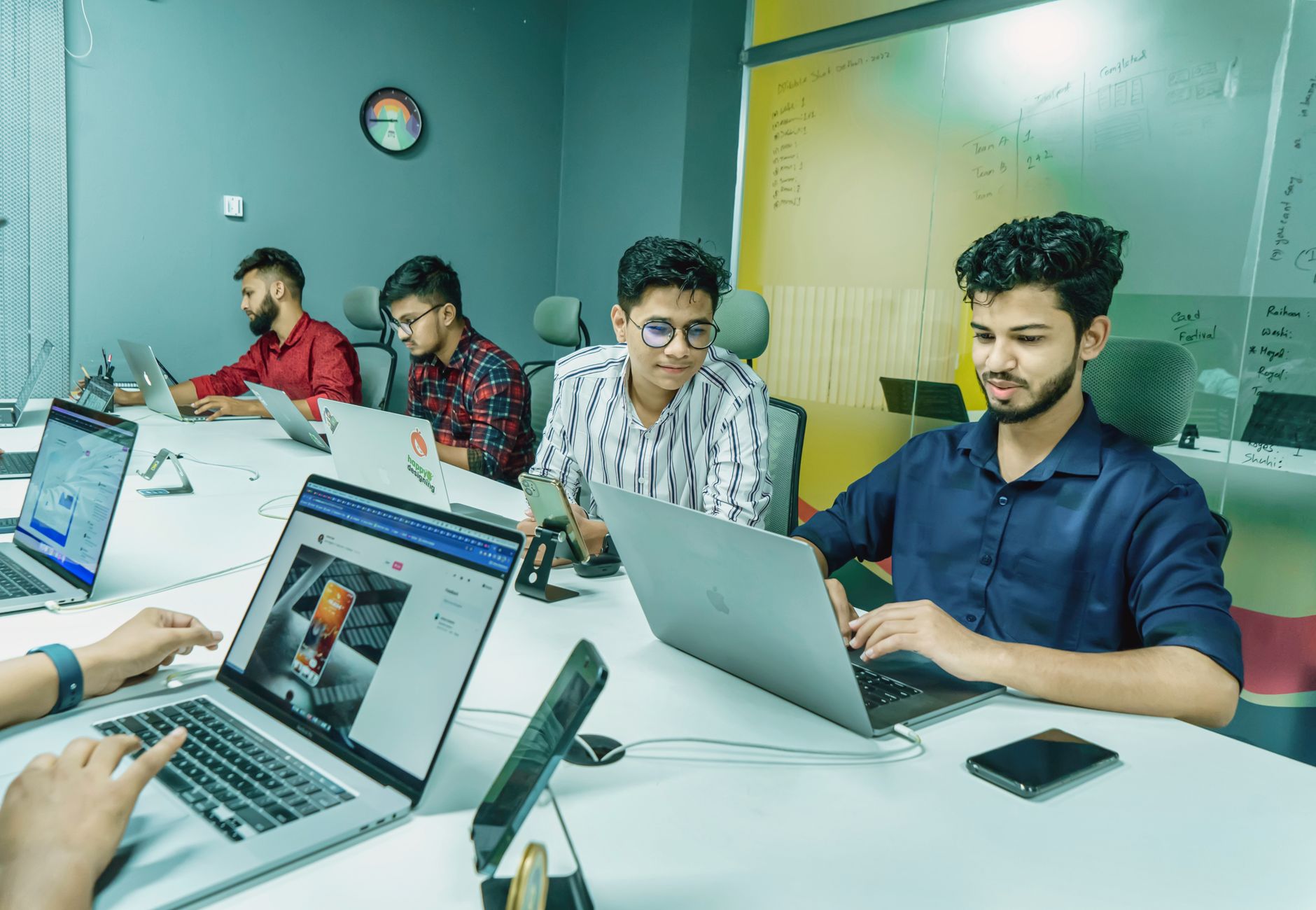 Pune's Startups Make Strides Amid Business Expansion