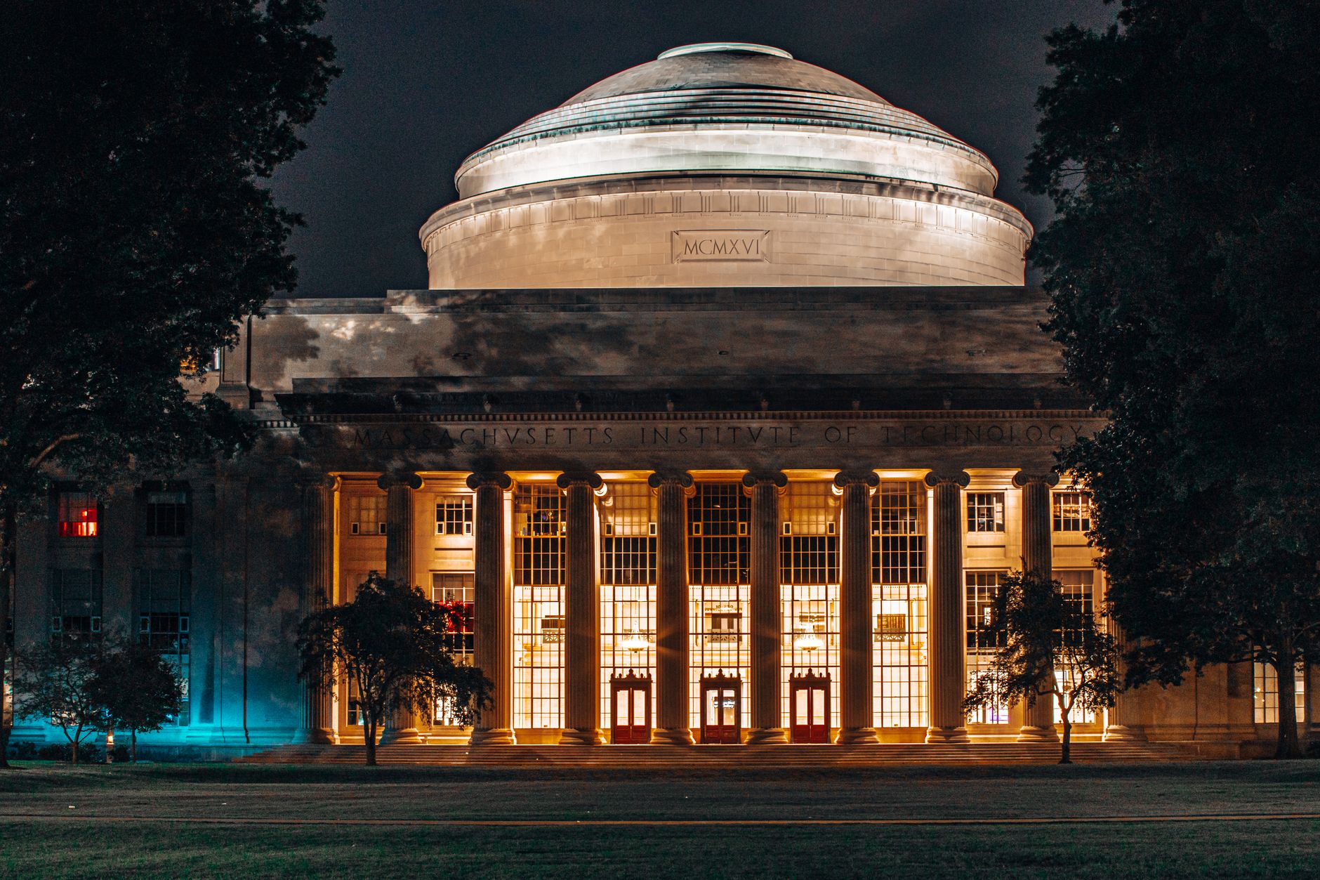 MIT Tops QS 2027 Rankings; IIT Delhi Leads India's Rise
