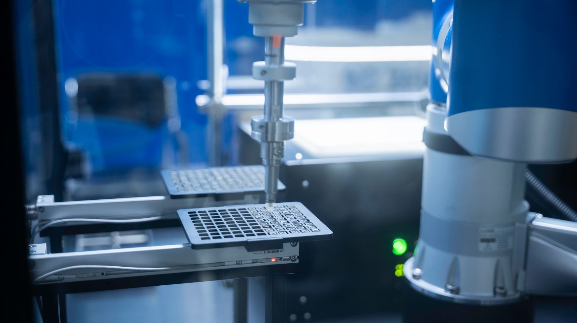 Robots Begin to Take Over Scientific Work in Autonomous Labs