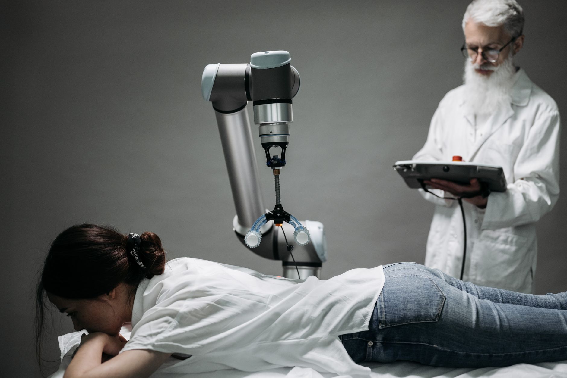 Humanoid Robots Break New Ground in Surgical First