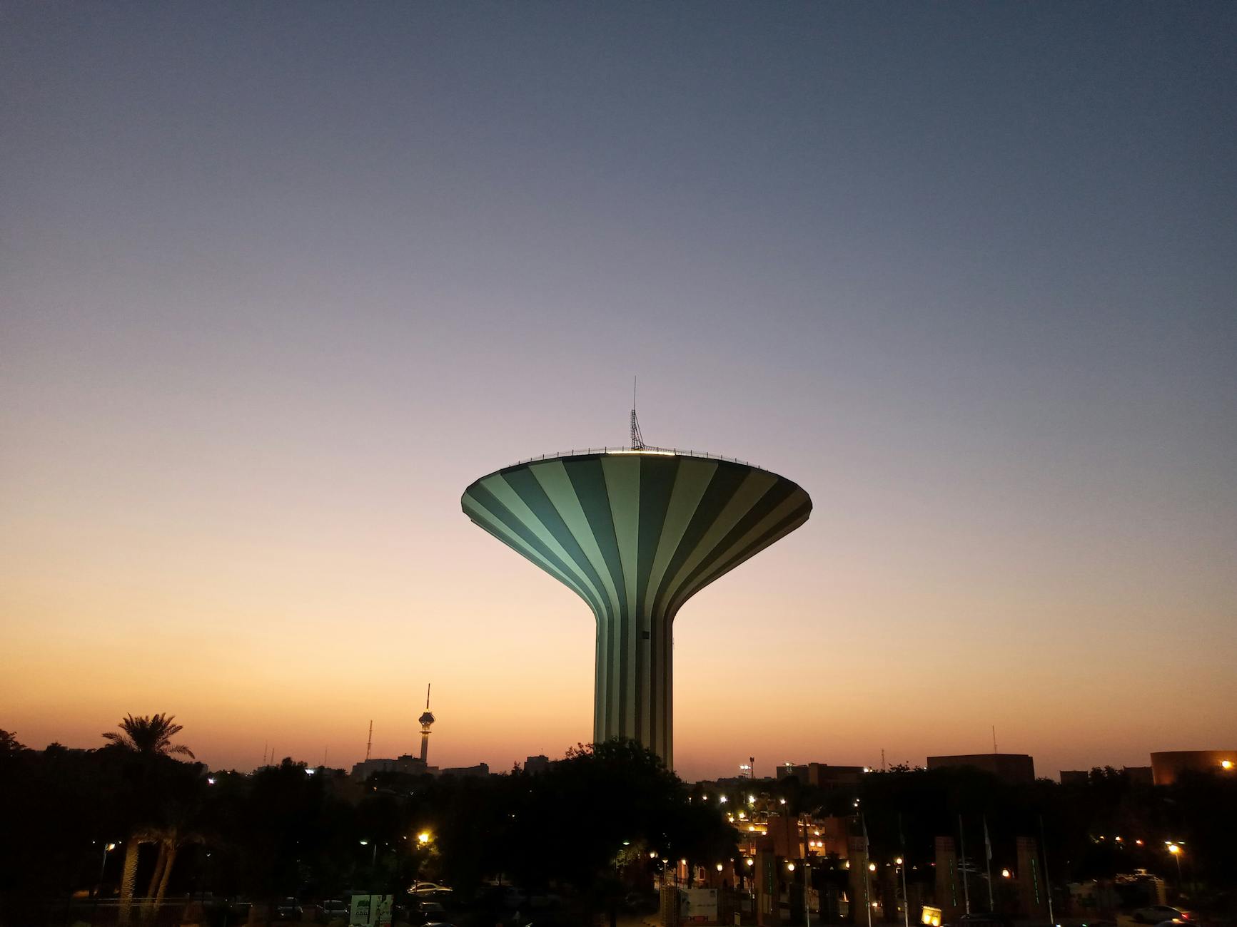 Riyadh Exhibition Uses Art to Spotlight Environmental Challenges