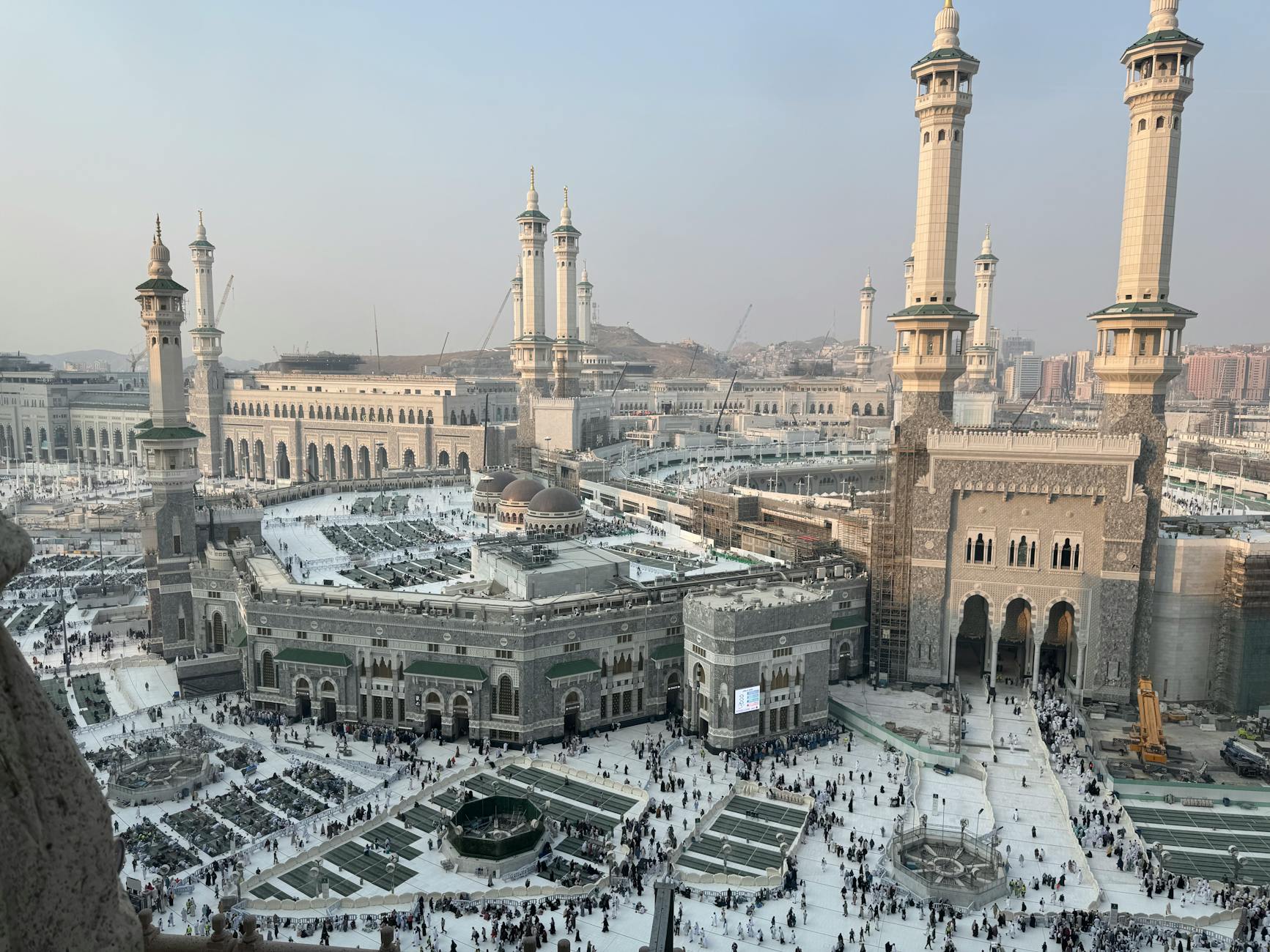 Saudi Arabia's Green Initiative for Hajj Amidst Climate Concerns