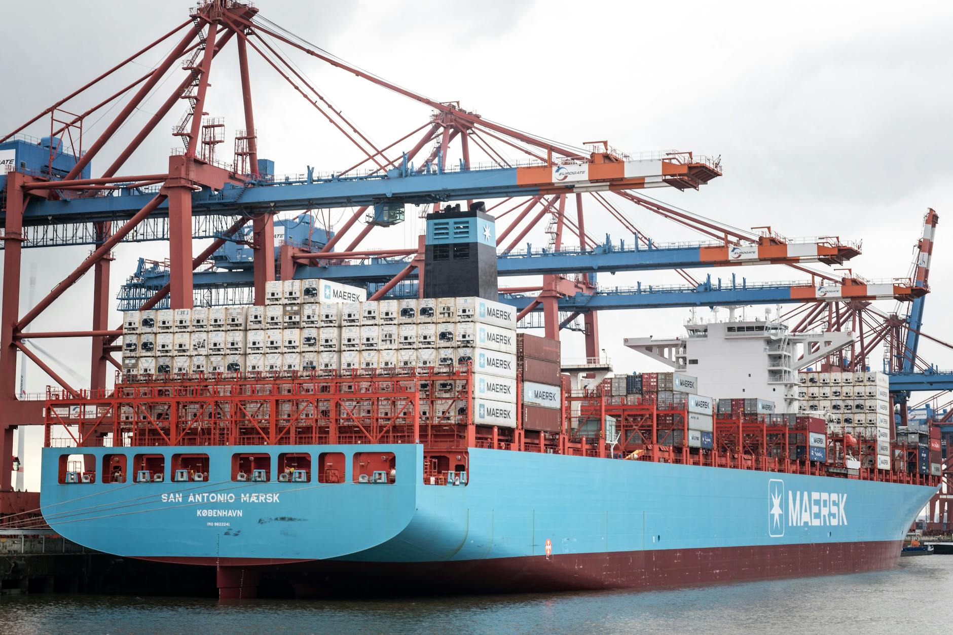 Maersk Navigates Volatile Seas with Impressive Q1 Growth