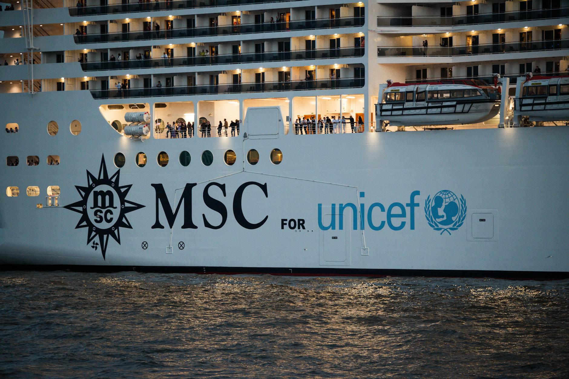 WHO Scrambles as Hantavirus Hits Cruise Liner in Atlantic