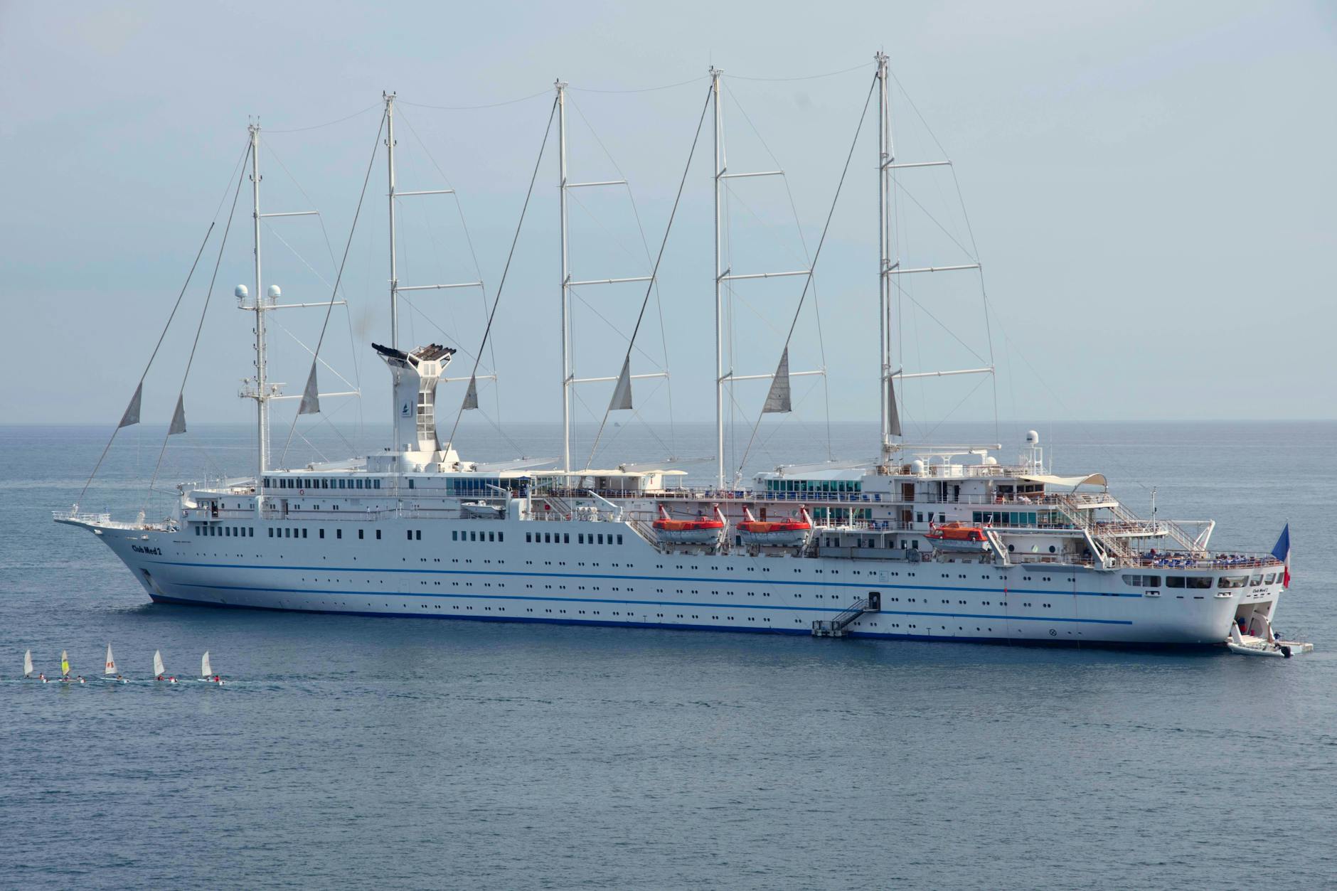 MV Hondius: No Symptomatic Hantavirus Cases Aboard, Says Operator