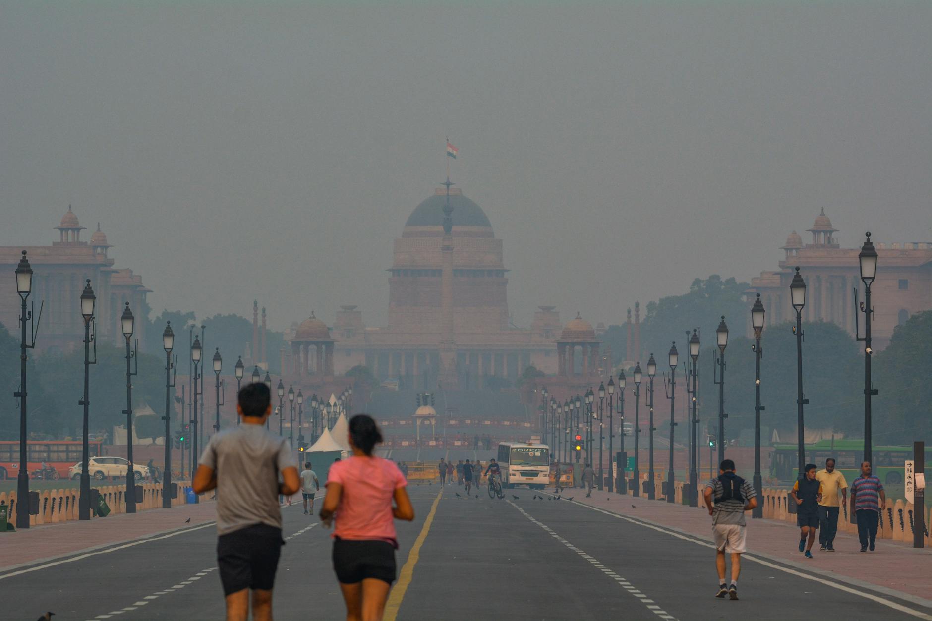 Delhi Urged to Accelerate Anti-Pollution Drive as Winter Looms