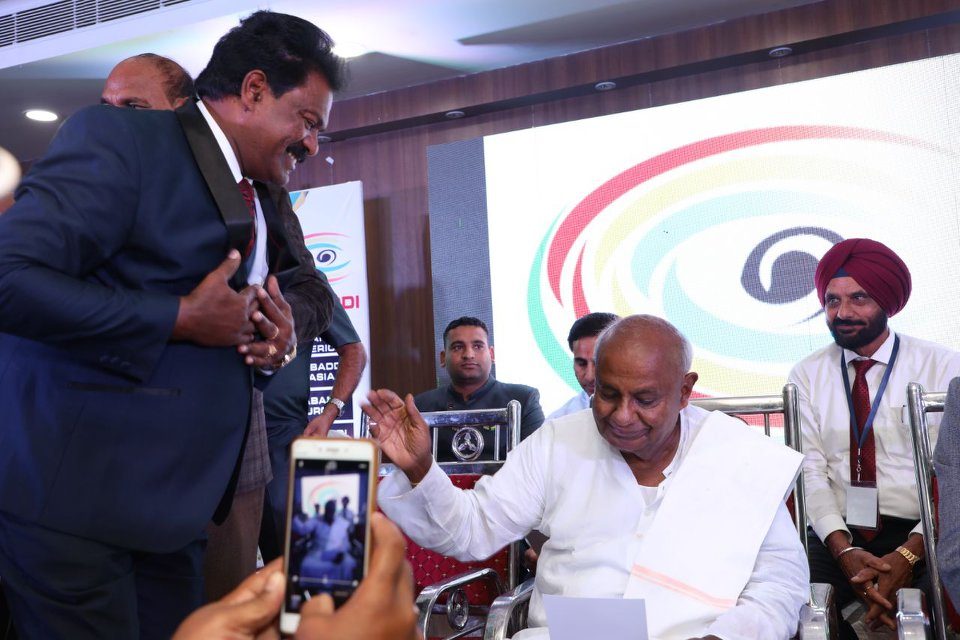 Sharad Pawar Stresses National Interest Over Partisan Politics
